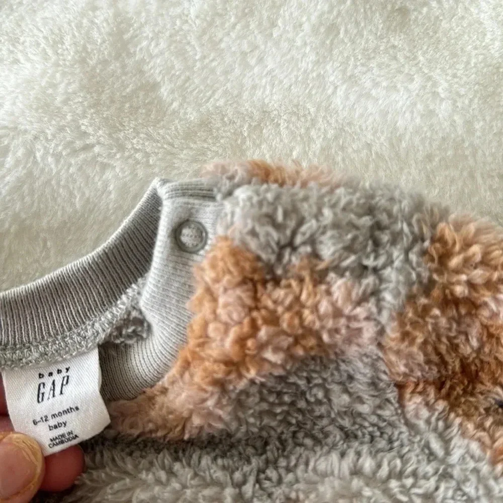 Baby gap gray Sherpa fleece teddy bear print set size 6-12 months